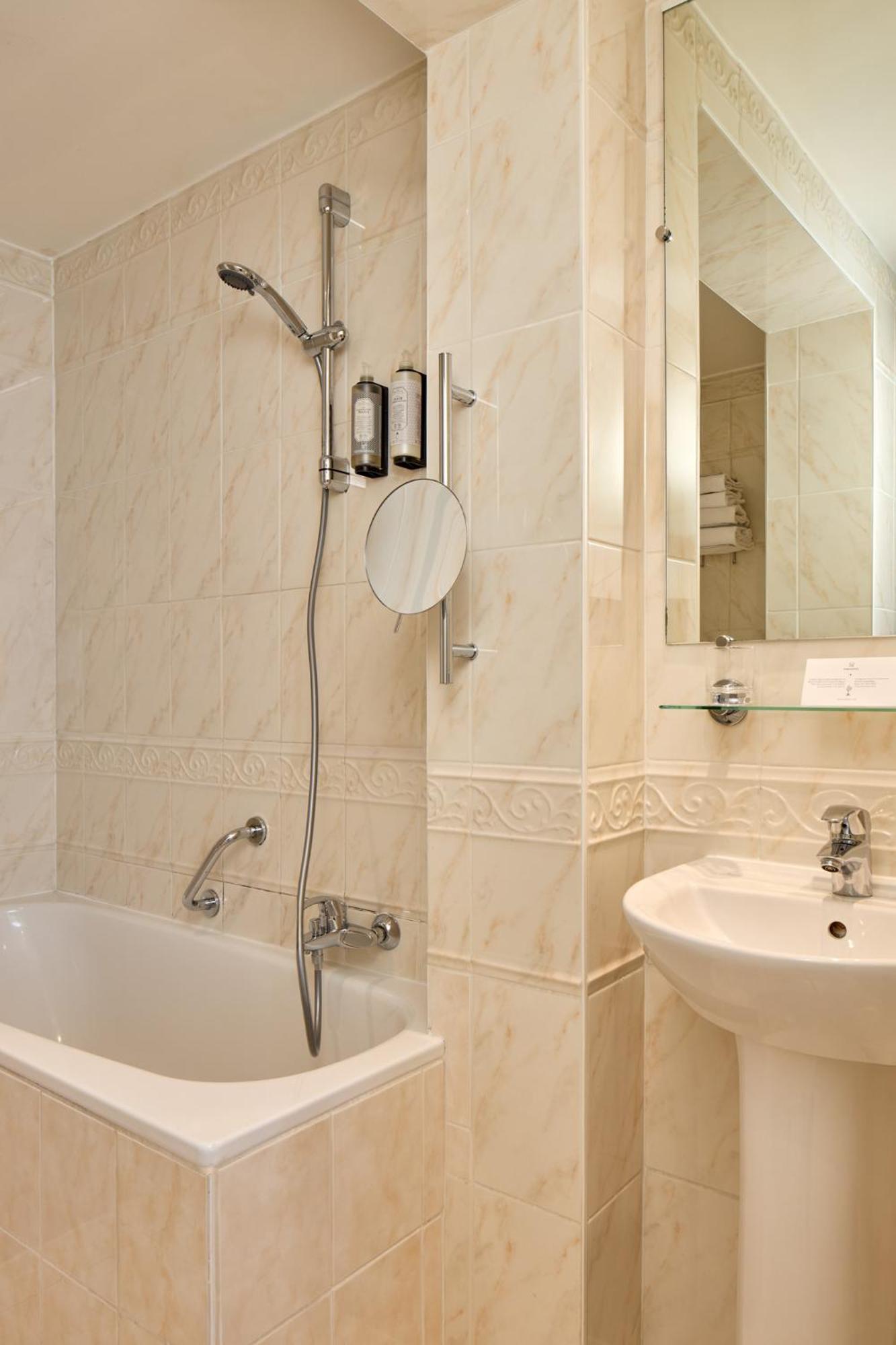 Hotel Timhotel Invalides Eiffel 3*