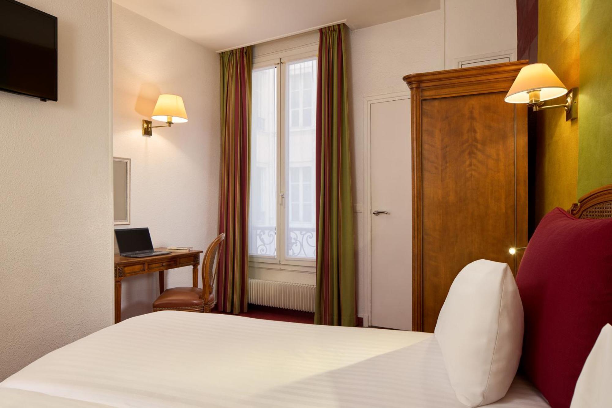 Hotel Timhotel Invalides Eiffel París